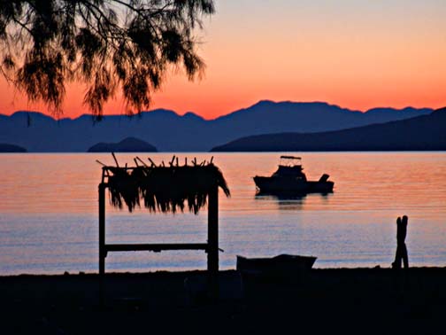 Photo, beach at Camp Gecko, Bahia de los Angeles, Baja California, Mexico.