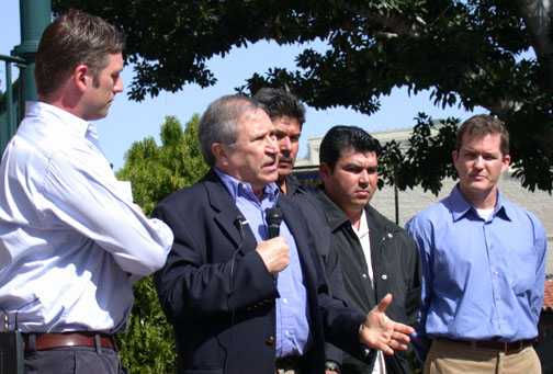 Photo of Homero Aridjis of Mexico, at sea turtle news conference, Los Angeles, Calif.