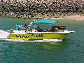 Parasailing boat at Puerto Pe&ntilde;asco, Sonora, Mexico.