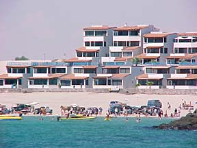 Tourist beach at Puerto Pe&ntilde;asco, Sonora, Mexico.
